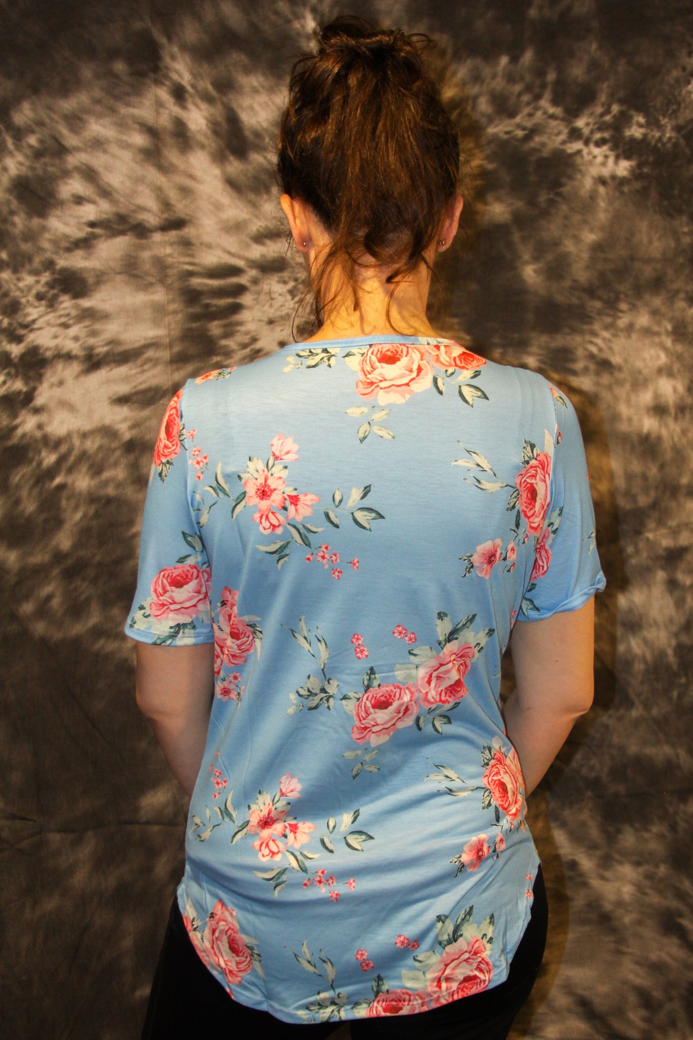 Light Pink (Coral, Blue) Crisscross T-shirt - The Country Butterfly