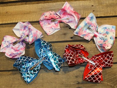 Giant Bows III