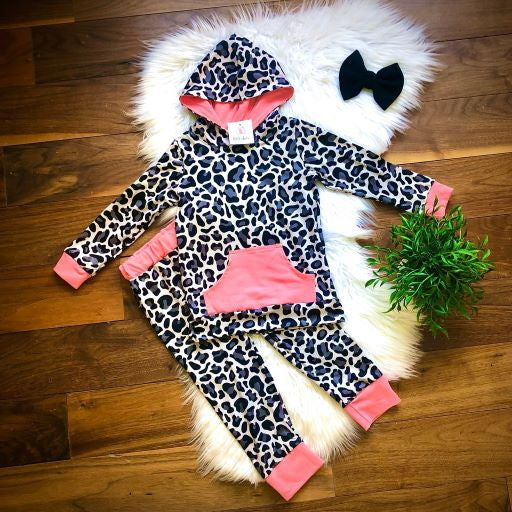 Girls Pink Leopard Jogger Set